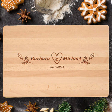 Geschenk-Massivholz-Schneidebrett mit Gravur – Hochzeits 2